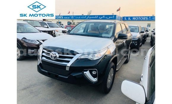 Buy Import Toyota Fortuner Black Car in Import - Dubai in Central Kenya Buy Import Toyota Fortuner Black Car in Import - Dubai in Central Kenya