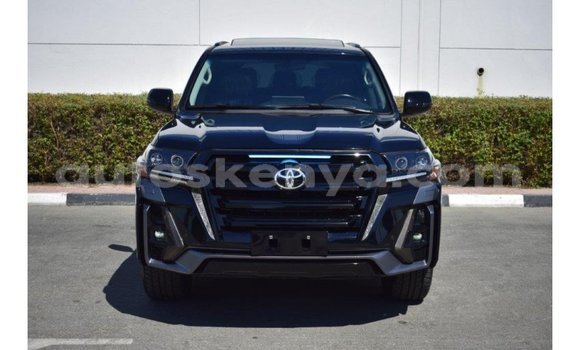Nunua Imported Toyota Land Cruiser Nyeusi Gari ndani ya Import - Dubai nchini Kati Kenya