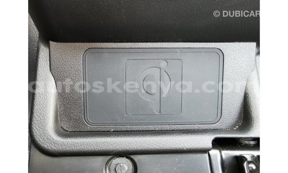 Nunua Imported Toyota Land Cruiser Beige Gari ndani ya Import - Dubai nchini Kati Kenya Nunua Imported Toyota Land Cruiser Beige Gari ndani ya Import - Dubai nchini Kati Kenya