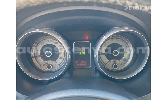 Imported Mitsubishi Pajero White Makiinaa iti Import - Dubai keessatti Central Kenya keessatti Imported Mitsubishi Pajero White Makiinaa iti Import - Dubai keessatti Central Kenya keessatti