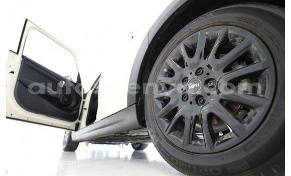 Nunua Imported Mini Cooper Beige Gari ndani ya Import - Dubai nchini Kati Kenya Nunua Imported Mini Cooper Beige Gari ndani ya Import - Dubai nchini Kati Kenya