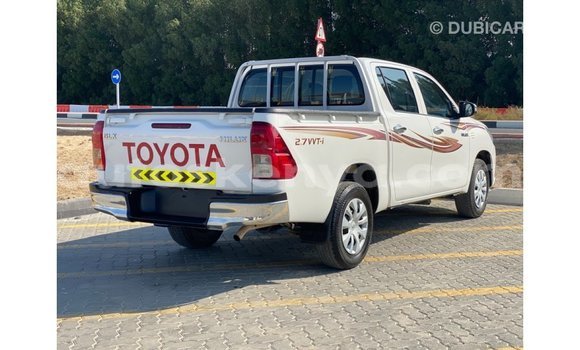 Nunua Imported Toyota Hilux Nyeupe Gari ndani ya Import - Dubai nchini Kati Kenya Nunua Imported Toyota Hilux Nyeupe Gari ndani ya Import - Dubai nchini Kati Kenya