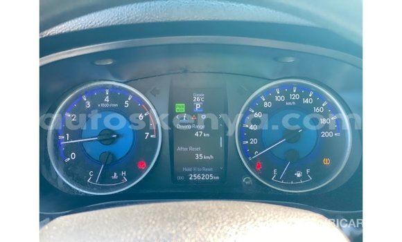 Nunua Imported Toyota Hilux Nyeupe Gari ndani ya Import - Dubai nchini Kati Kenya Nunua Imported Toyota Hilux Nyeupe Gari ndani ya Import - Dubai nchini Kati Kenya