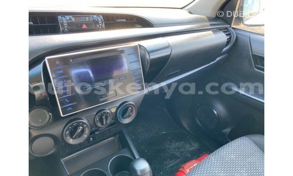 Nunua Imported Toyota Hilux Nyeupe Gari ndani ya Import - Dubai nchini Kati Kenya Nunua Imported Toyota Hilux Nyeupe Gari ndani ya Import - Dubai nchini Kati Kenya