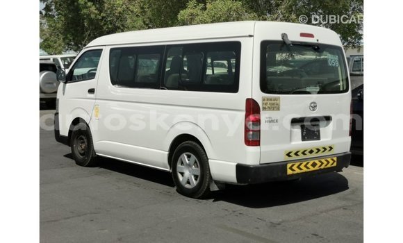 Nunua Imported Toyota Hiace Nyeupe Gari ndani ya Import - Dubai nchini Kati Kenya Nunua Imported Toyota Hiace Nyeupe Gari ndani ya Import - Dubai nchini Kati Kenya