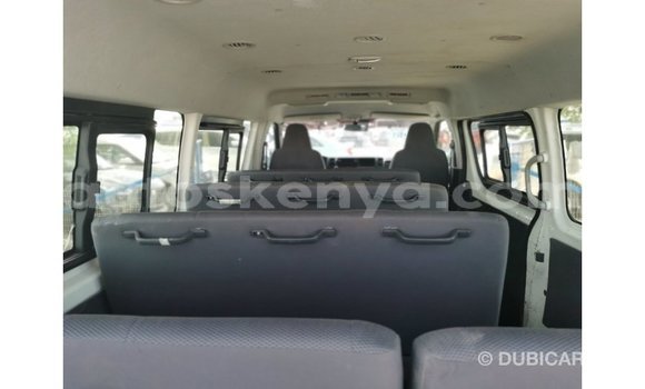 Nunua Imported Toyota Hiace Nyeupe Gari ndani ya Import - Dubai nchini Kati Kenya Nunua Imported Toyota Hiace Nyeupe Gari ndani ya Import - Dubai nchini Kati Kenya