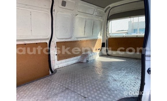 Buy Import Toyota Hiace White Car in Import - Dubai in Central Kenya Buy Import Toyota Hiace White Car in Import - Dubai in Central Kenya