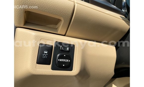 Imported Toyota Yaris White Makiinaa iti Import - Dubai keessatti Central Kenya keessatti Imported Toyota Yaris White Makiinaa iti Import - Dubai keessatti Central Kenya keessatti