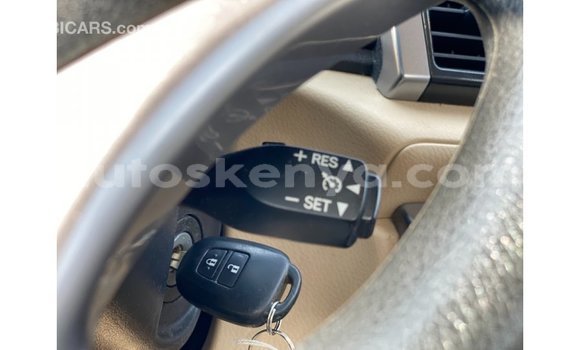 Imported Toyota Yaris White Makiinaa iti Import - Dubai keessatti Central Kenya keessatti Imported Toyota Yaris White Makiinaa iti Import - Dubai keessatti Central Kenya keessatti