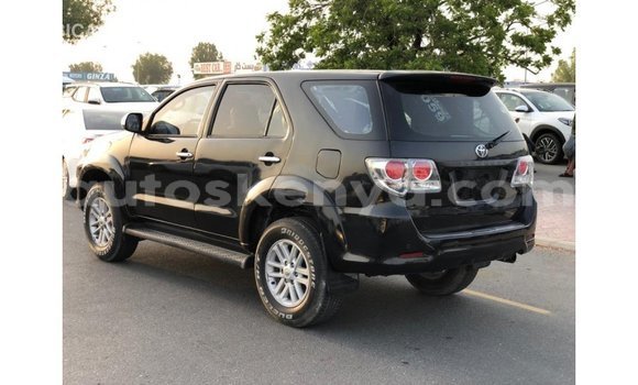 Imported Toyota Fortuner Black Makiinaa iti Import - Dubai keessatti Central Kenya keessatti Imported Toyota Fortuner Black Makiinaa iti Import - Dubai keessatti Central Kenya keessatti