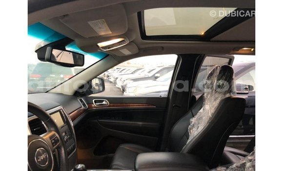 Imported Jeep Grand Cherokee Black Makiinaa iti Import - Dubai keessatti Central Kenya keessatti Imported Jeep Grand Cherokee Black Makiinaa iti Import - Dubai keessatti Central Kenya keessatti