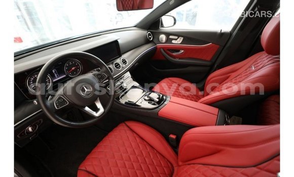 Nunua Imported Mercedes‒Benz 914 Nyingine Lori ndani ya Import - Dubai nchini Kati Kenya Nunua Imported Mercedes‒Benz 914 Nyingine Lori ndani ya Import - Dubai nchini Kati Kenya