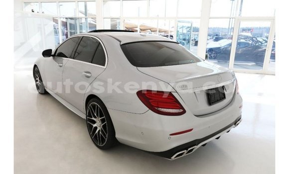 Nunua Imported Mercedes‒Benz 1117 Nyingine Lori ndani ya Import - Dubai nchini Kati Kenya Nunua Imported Mercedes‒Benz 1117 Nyingine Lori ndani ya Import - Dubai nchini Kati Kenya