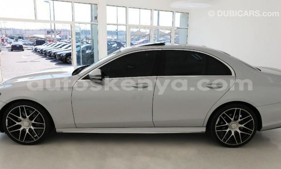 Nunua Imported Mercedes‒Benz 1117 Nyingine Lori ndani ya Import - Dubai nchini Kati Kenya Nunua Imported Mercedes‒Benz 1117 Nyingine Lori ndani ya Import - Dubai nchini Kati Kenya