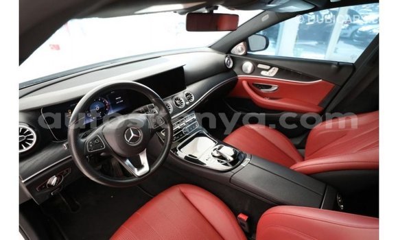 Nunua Imported Mercedes‒Benz 1117 Nyingine Lori ndani ya Import - Dubai nchini Kati Kenya Nunua Imported Mercedes‒Benz 1117 Nyingine Lori ndani ya Import - Dubai nchini Kati Kenya