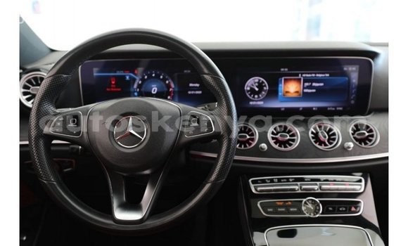 Nunua Imported Mercedes‒Benz 1117 Nyingine Lori ndani ya Import - Dubai nchini Kati Kenya Nunua Imported Mercedes‒Benz 1117 Nyingine Lori ndani ya Import - Dubai nchini Kati Kenya