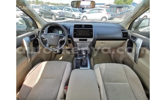 Nunua Imported Toyota Prado Nyeupe Gari ndani ya Import - Dubai nchini Kati Kenya Nunua Imported Toyota Prado Nyeupe Gari ndani ya Import - Dubai nchini Kati Kenya