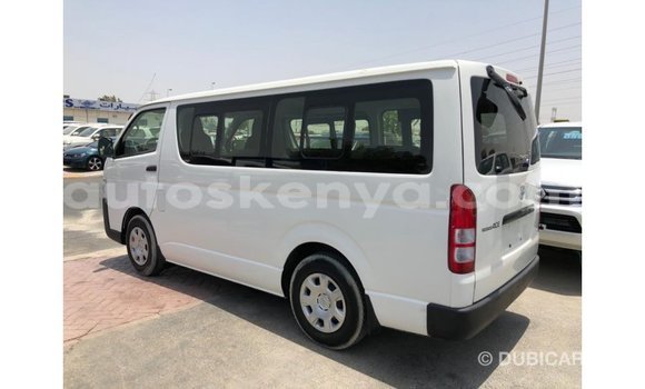 Imported Toyota DA White Netiree iti Import - Dubai keessatti Central Kenya keessatti Imported Toyota DA White Netiree iti Import - Dubai keessatti Central Kenya keessatti
