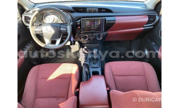 Nunua Imported Toyota Hilux Nyeupe Gari ndani ya Import - Dubai nchini Kati Kenya Nunua Imported Toyota Hilux Nyeupe Gari ndani ya Import - Dubai nchini Kati Kenya