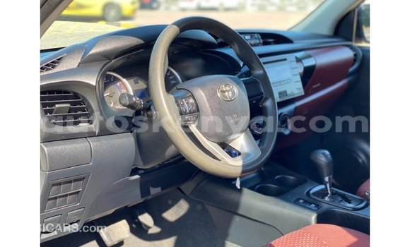 Nunua Imported Toyota Hilux Nyeupe Gari ndani ya Import - Dubai nchini Kati Kenya Nunua Imported Toyota Hilux Nyeupe Gari ndani ya Import - Dubai nchini Kati Kenya