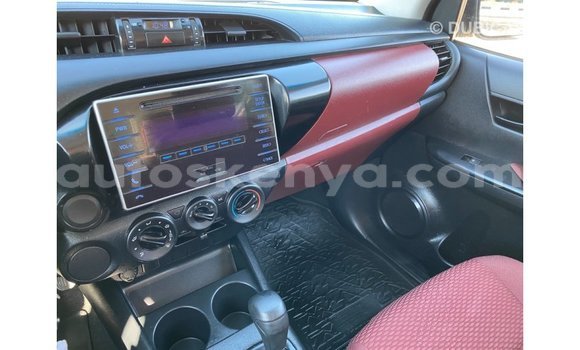 Nunua Imported Toyota Hilux Nyeupe Gari ndani ya Import - Dubai nchini Kati Kenya Nunua Imported Toyota Hilux Nyeupe Gari ndani ya Import - Dubai nchini Kati Kenya
