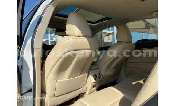 Buy Import Lexus ES White Car in Import - Dubai in Central Kenya Buy Import Lexus ES White Car in Import - Dubai in Central Kenya
