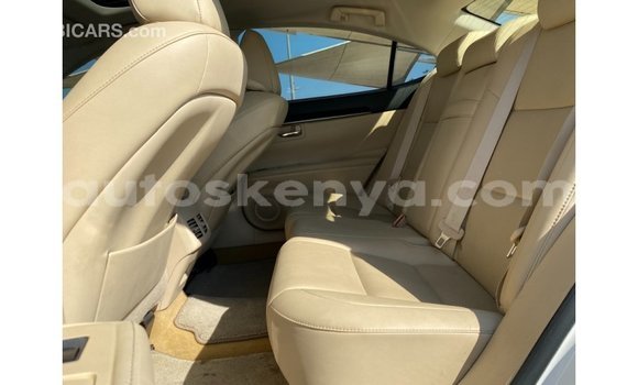 Buy Import Lexus ES White Car in Import - Dubai in Central Kenya Buy Import Lexus ES White Car in Import - Dubai in Central Kenya