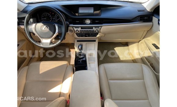 Buy Import Lexus ES White Car in Import - Dubai in Central Kenya Buy Import Lexus ES White Car in Import - Dubai in Central Kenya