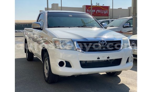 Buy Import Toyota Hilux White Car in Import - Dubai in Central Kenya Buy Import Toyota Hilux White Car in Import - Dubai in Central Kenya