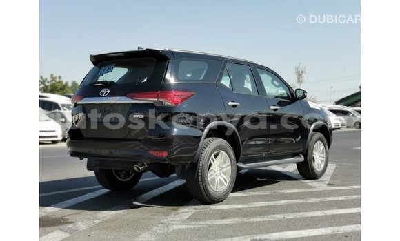 Imported Toyota Fortuner Black Makiinaa iti Import - Dubai keessatti Central Kenya keessatti Imported Toyota Fortuner Black Makiinaa iti Import - Dubai keessatti Central Kenya keessatti