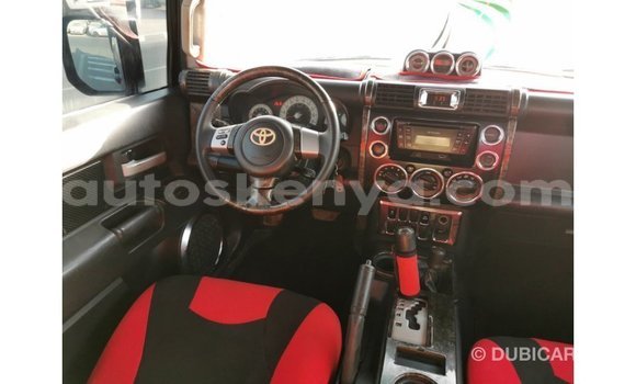 Nunua Imported Toyota FJ Cruiser Nyeusi Gari ndani ya Import - Dubai nchini Kati Kenya Nunua Imported Toyota FJ Cruiser Nyeusi Gari ndani ya Import - Dubai nchini Kati Kenya