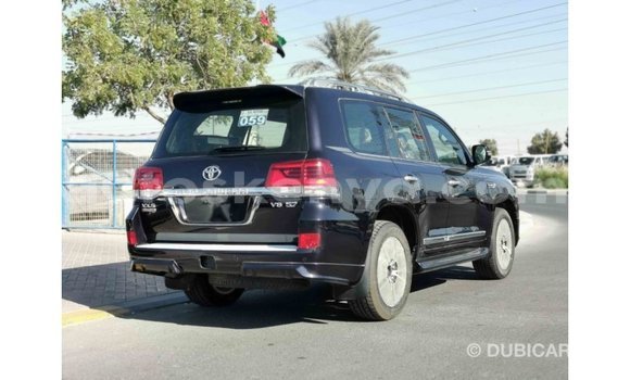 Buy Import Toyota Land Cruiser Black Car in Import - Dubai in Central Kenya Buy Import Toyota Land Cruiser Black Car in Import - Dubai in Central Kenya