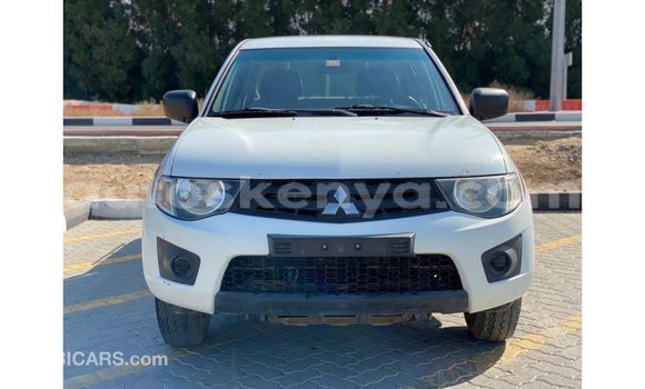 Nunua Imported Mitsubishi L200 Nyeupe Gari ndani ya Import - Dubai nchini Kati Kenya Nunua Imported Mitsubishi L200 Nyeupe Gari ndani ya Import - Dubai nchini Kati Kenya