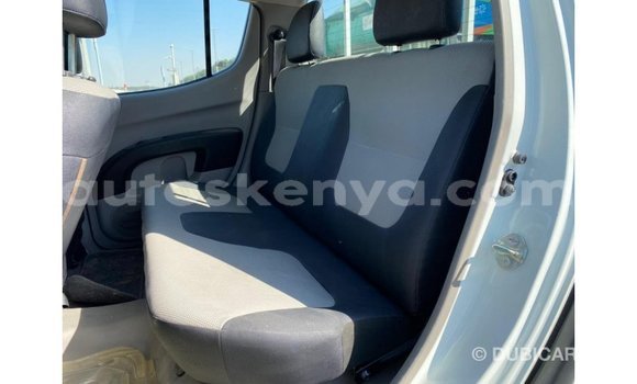 Nunua Imported Mitsubishi L200 Nyeupe Gari ndani ya Import - Dubai nchini Kati Kenya Nunua Imported Mitsubishi L200 Nyeupe Gari ndani ya Import - Dubai nchini Kati Kenya