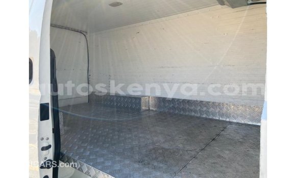 Nunua Imported Toyota Hiace Nyeupe Gari ndani ya Import - Dubai nchini Kati Kenya Nunua Imported Toyota Hiace Nyeupe Gari ndani ya Import - Dubai nchini Kati Kenya
