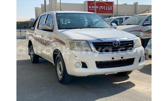Buy Import Toyota Hilux White Car in Import - Dubai in Central Kenya Buy Import Toyota Hilux White Car in Import - Dubai in Central Kenya