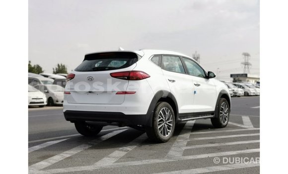 Buy Import Hyundai Tucson White Car in Import - Dubai in Central Kenya Buy Import Hyundai Tucson White Car in Import - Dubai in Central Kenya