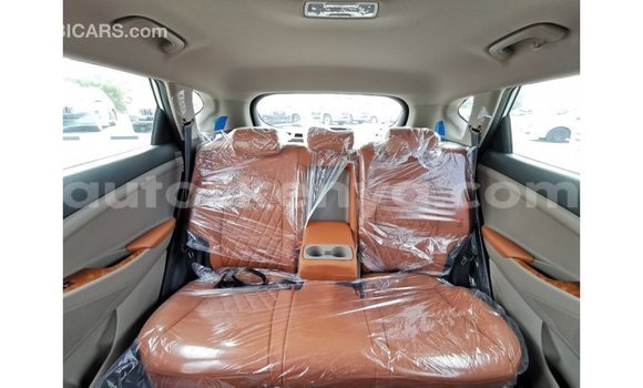 Buy Import Hyundai Tucson White Car in Import - Dubai in Central Kenya Buy Import Hyundai Tucson White Car in Import - Dubai in Central Kenya