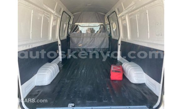Nunua Imported Toyota Hiace Nyeupe Gari ndani ya Import - Dubai nchini Kati Kenya Nunua Imported Toyota Hiace Nyeupe Gari ndani ya Import - Dubai nchini Kati Kenya