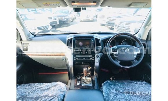 Nunua Imported Toyota Land Cruiser Nyingine Gari ndani ya Import - Dubai nchini Kati Kenya Nunua Imported Toyota Land Cruiser Nyingine Gari ndani ya Import - Dubai nchini Kati Kenya