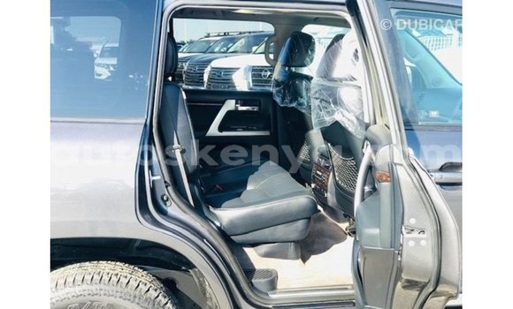 Nunua Imported Toyota Land Cruiser Nyingine Gari ndani ya Import - Dubai nchini Kati Kenya Nunua Imported Toyota Land Cruiser Nyingine Gari ndani ya Import - Dubai nchini Kati Kenya