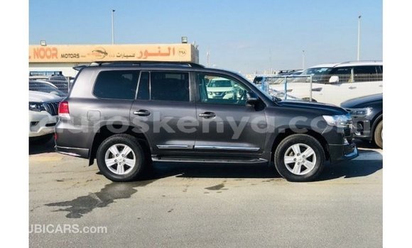 Nunua Imported Toyota Land Cruiser Nyingine Gari ndani ya Import - Dubai nchini Kati Kenya Nunua Imported Toyota Land Cruiser Nyingine Gari ndani ya Import - Dubai nchini Kati Kenya