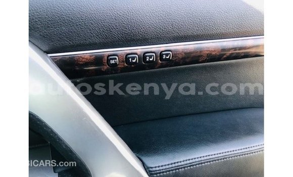 Nunua Imported Toyota Land Cruiser Nyingine Gari ndani ya Import - Dubai nchini Kati Kenya Nunua Imported Toyota Land Cruiser Nyingine Gari ndani ya Import - Dubai nchini Kati Kenya