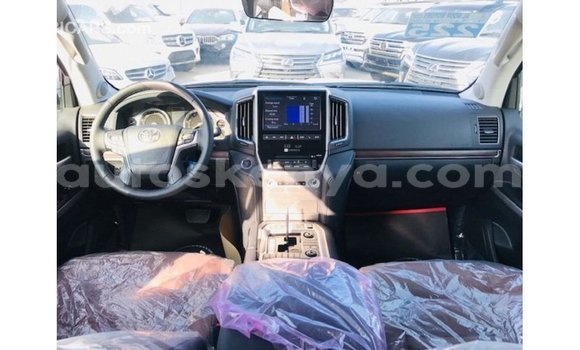 Nunua Imported Toyota Land Cruiser Nyeusi Gari ndani ya Import - Dubai nchini Kati Kenya Nunua Imported Toyota Land Cruiser Nyeusi Gari ndani ya Import - Dubai nchini Kati Kenya