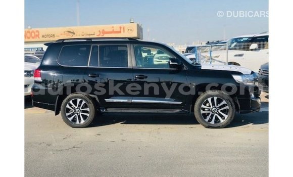 Nunua Imported Toyota Land Cruiser Nyeusi Gari ndani ya Import - Dubai nchini Kati Kenya Nunua Imported Toyota Land Cruiser Nyeusi Gari ndani ya Import - Dubai nchini Kati Kenya