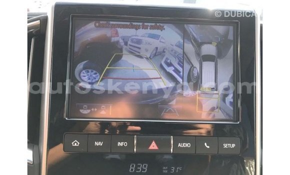 Nunua Imported Toyota Land Cruiser Nyeusi Gari ndani ya Import - Dubai nchini Kati Kenya Nunua Imported Toyota Land Cruiser Nyeusi Gari ndani ya Import - Dubai nchini Kati Kenya