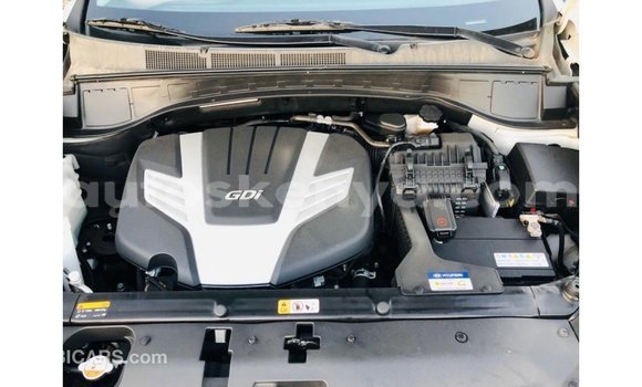 Buy Import Hyundai Santa Fe Other Car in Import - Dubai in Central Kenya Buy Import Hyundai Santa Fe Other Car in Import - Dubai in Central Kenya