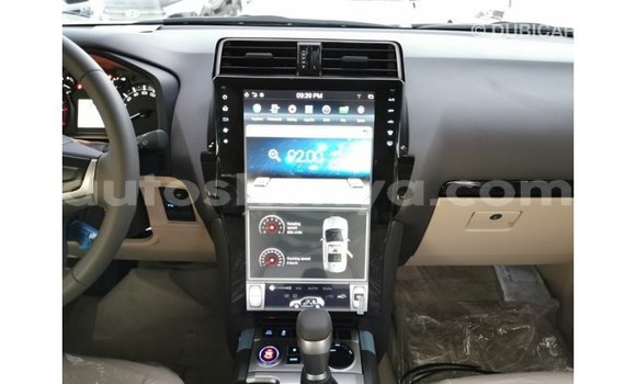 Imported Toyota Prado White Makiinaa iti Import - Dubai keessatti Central Kenya keessatti Imported Toyota Prado White Makiinaa iti Import - Dubai keessatti Central Kenya keessatti