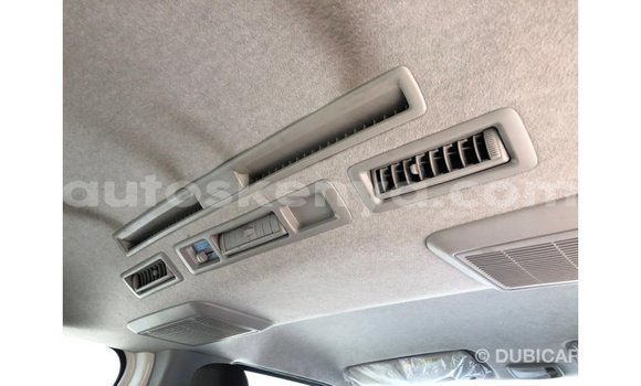 Nunua Imported Toyota Hiace Nyeupe Gari ndani ya Import - Dubai nchini Kati Kenya Nunua Imported Toyota Hiace Nyeupe Gari ndani ya Import - Dubai nchini Kati Kenya