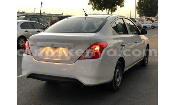 Imported Nissan Sunny White Makiinaa iti Import - Dubai keessatti Central Kenya keessatti Imported Nissan Sunny White Makiinaa iti Import - Dubai keessatti Central Kenya keessatti